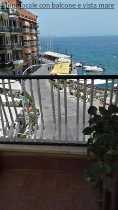 Ampio Monolocale Con Balcone Fronte Mare Vila Porto Santo Stefano  Exterior foto