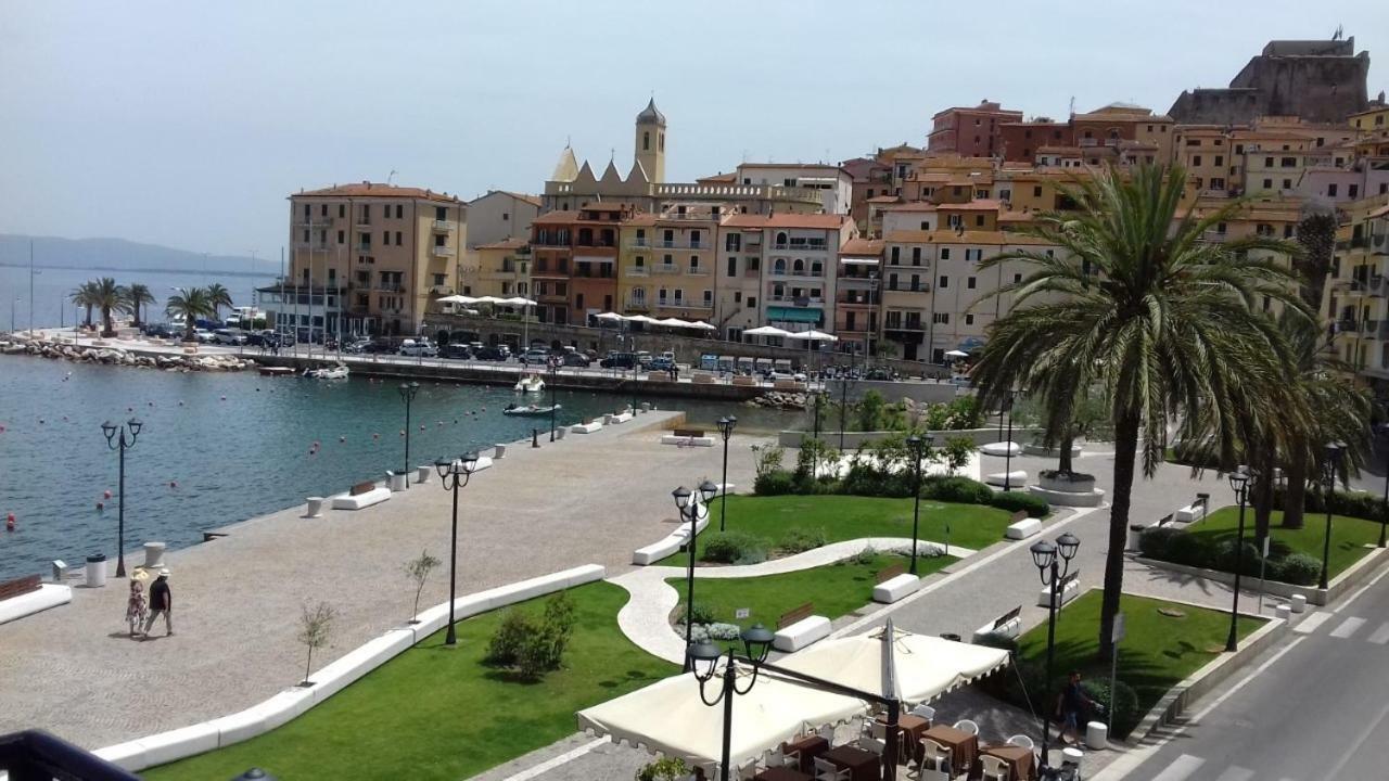 Ampio Monolocale Con Balcone Fronte Mare Vila Porto Santo Stefano  Exterior foto